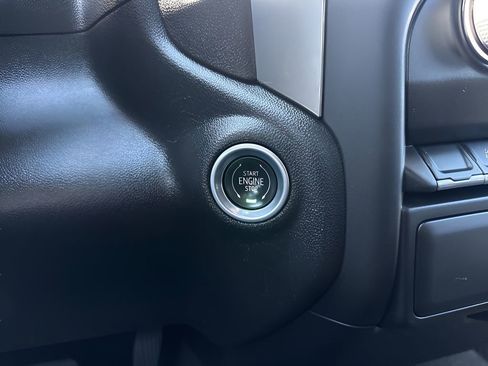 Used 2023 Chevrolet Silverado 1500 Custom image 19