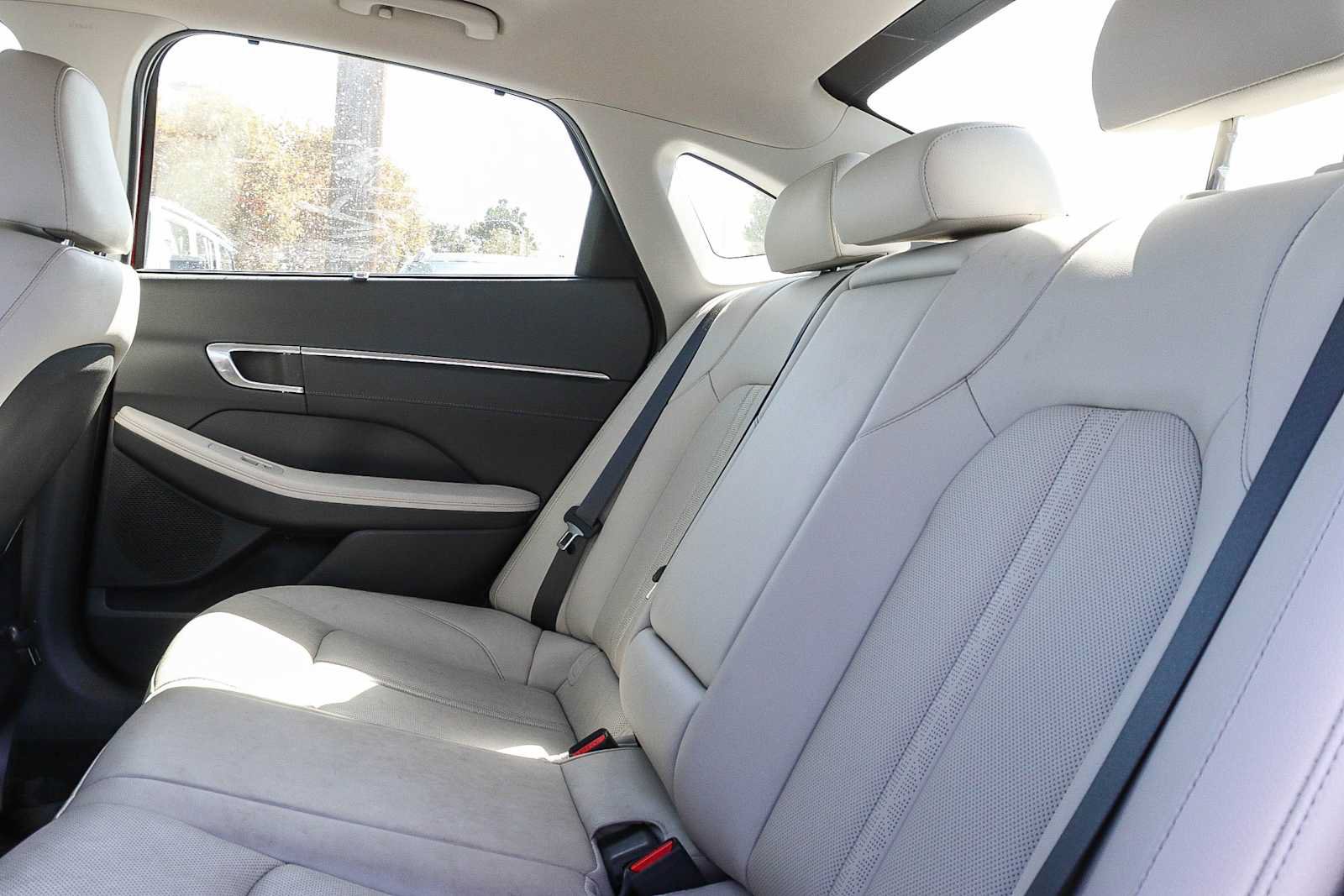 Used 2023 Hyundai Sonata Limited FWD image 25