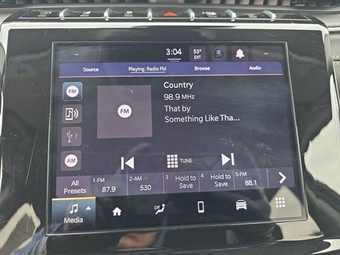 Used 2024 Jeep Grand Cherokee L Laredo image 16