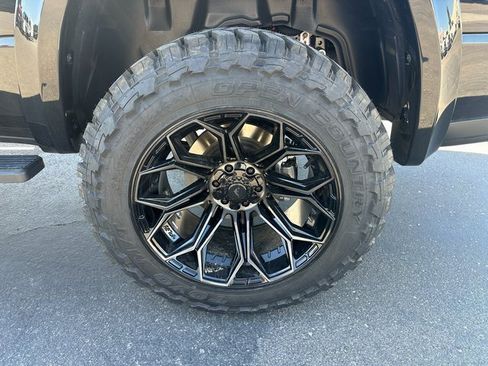 New 2025 RAM 1500 Big Horn image 10