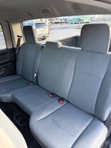 Used 2017 RAM 1500 Tradesman w/ Popular Equipment Group AWD/4WD image 40