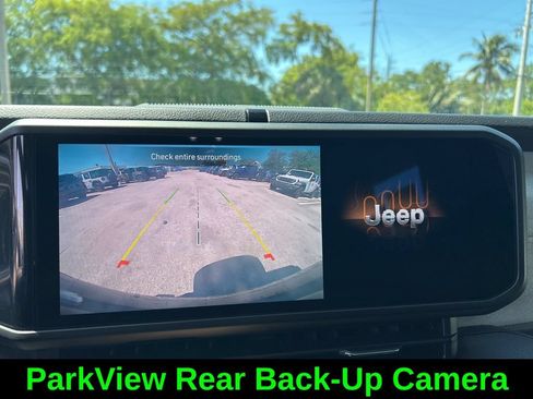 Certified 2025 Jeep Wrangler Sport AWD/4WD image 16