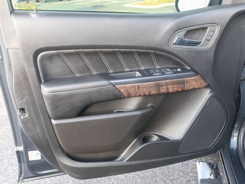 Certified 2021 GMC Canyon Denali image 13