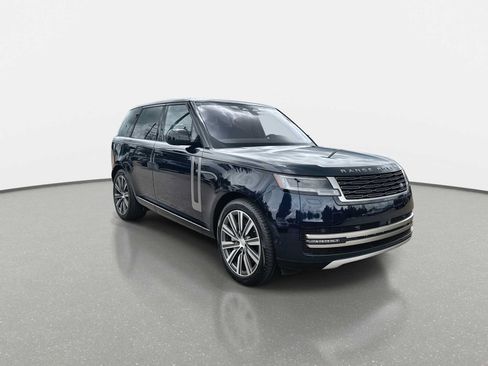 Used 2023 Land Rover Range Rover SE AWD/4WD image 11