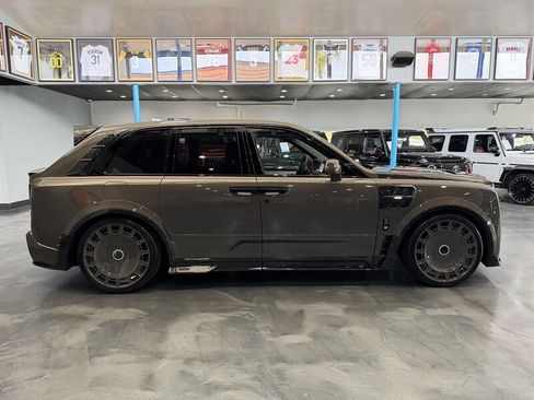 Used 2026 Rolls-Royce Cullinan AWD/4WD image 6