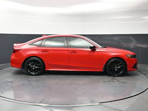 Used 2023 Honda Civic Sport image 4