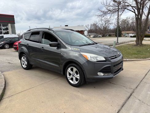 Used 2016 Ford Escape SE w/ Equipment Group 201A image 7