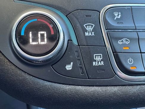 Used 2023 Chevrolet Malibu LT image 10