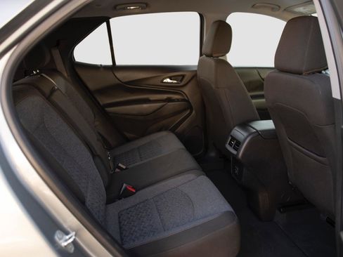 Used 2023 Chevrolet Equinox LT image 15