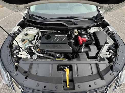 Used 2023 Nissan Rogue SV image 30
