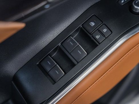 New 2026 Toyota Highlander Platinum image 45