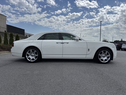 Used 2012 Rolls-Royce Ghost image 11