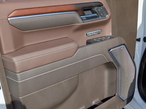 New 2026 GMC Sierra 1500 Denali w/ Denali Reserve Package image 15