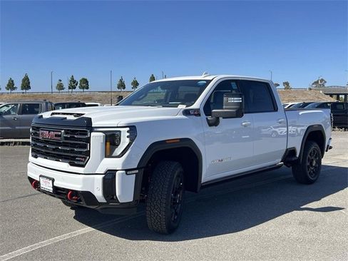 New 2026 GMC Sierra 2500 AT4 w/ AT4 Premium Plus Package image 7