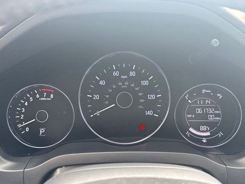 Used 2019 Honda HR-V Sport image 15