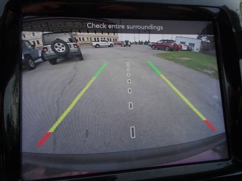 Used 2020 Jeep Cherokee Limited AWD/4WD image 28