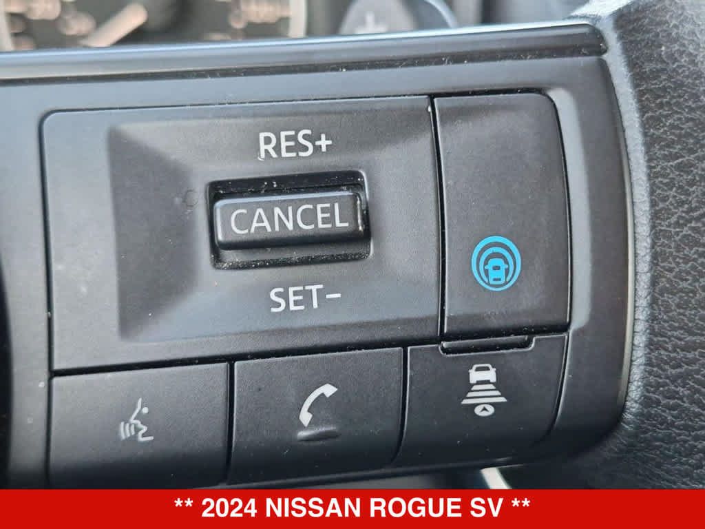 Used 2024 Nissan Rogue SV FWD image 24