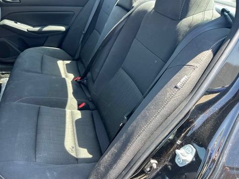 Used 2025 Nissan Altima 2.5 SV FWD image 7