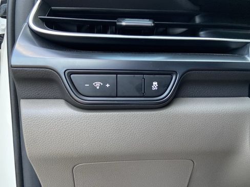 Used 2025 Kia Carnival FWD image 46