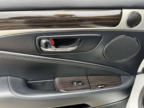 Used 2015 Lexus LS 460 image 34