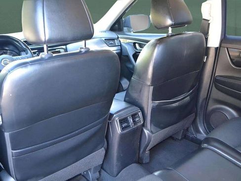 Used 2018 Nissan Rogue SL image 23