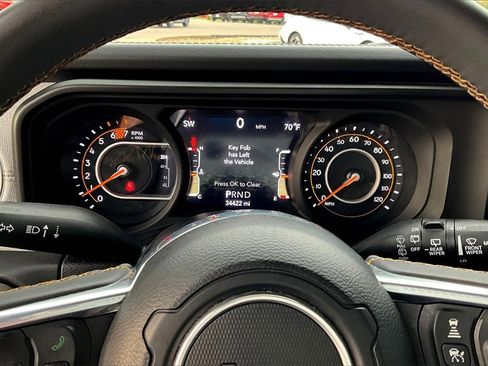 Used 2024 Jeep Wrangler Sahara image 20