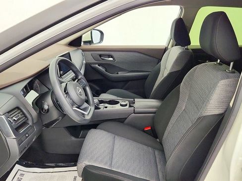 Used 2023 Nissan Rogue SV AWD/4WD image 18