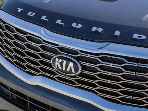 Used 2020 Kia Telluride S FWD image 5