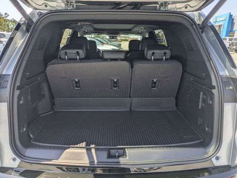 New 2026 Chevrolet Traverse RS w/ LPO, Floor Liner Package FWD image 14