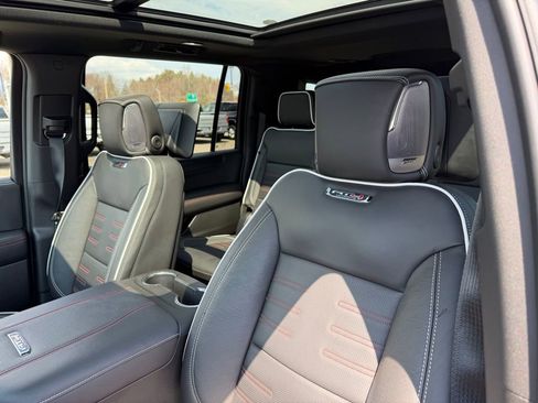 New 2025 GMC Yukon XL AT4 Ultimate image 14