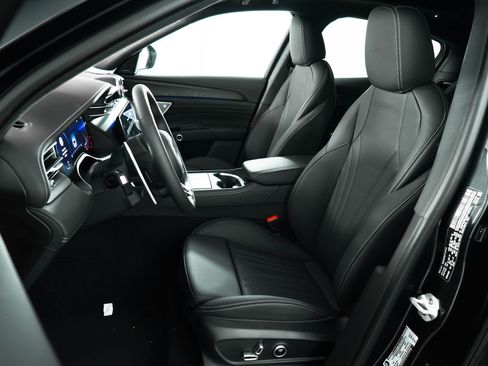 New 2025 Maserati Grecale Modena image 33