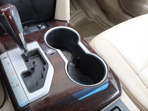 Used 2012 Toyota Camry XLE image 28