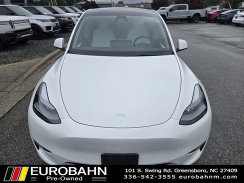 Used 2023 Tesla Model Y Long Range AWD/4WD image 25