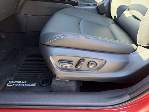 New 2026 Toyota Corolla Cross XLE image 10