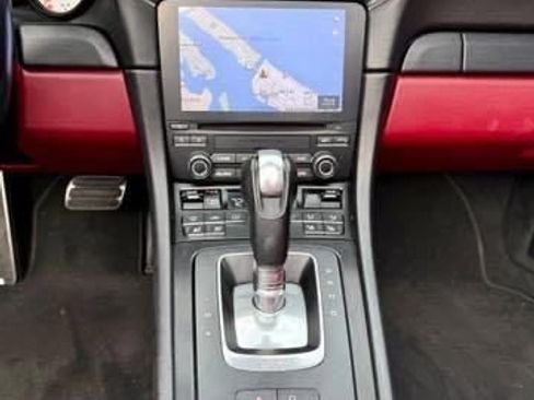 Used 2018 Porsche 911 Carrera 4 GTS image 19