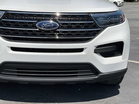 Used 2023 Ford Explorer XLT RWD image 10