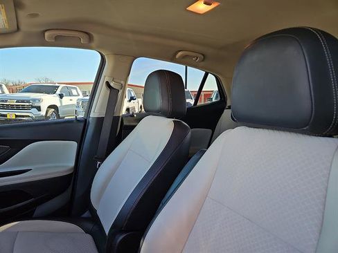 Used 2019 Buick Encore Preferred image 11