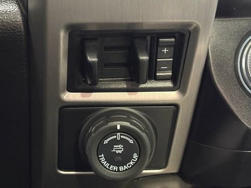 Used 2020 Ford F350 Platinum AWD/4WD image 44