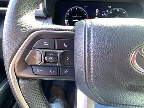 Used 2025 Toyota Tacoma TRD Off-Road AWD/4WD image 22