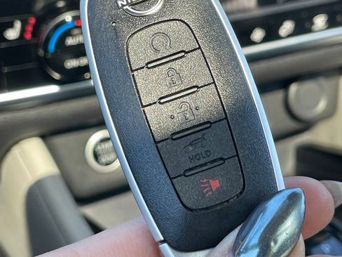 Certified 2023 Nissan Rogue SV w/ SV Premium B Package AWD/4WD image 28