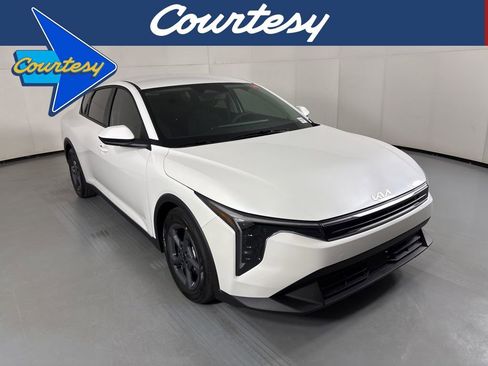 New 2026 Kia K4 FWD image 1