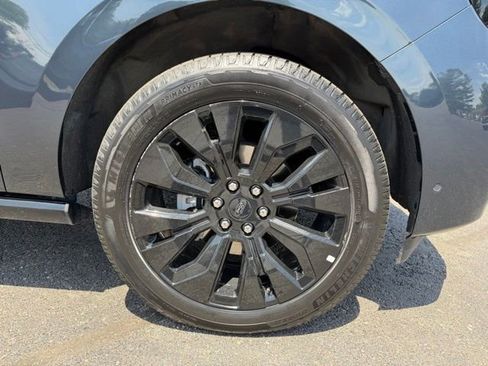 Used 2025 Ford Expedition Max Platinum w/ Stealth Appearance Package AWD/4WD image 27