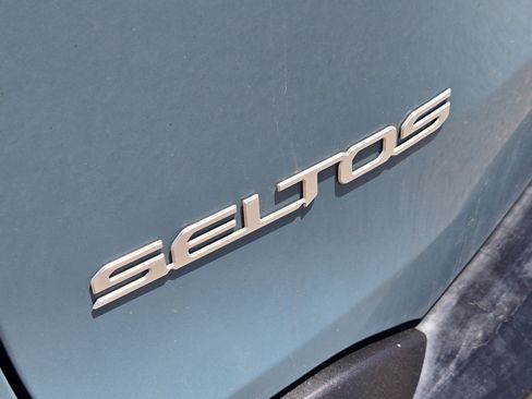 Used 2024 Kia Seltos SX w/ SX Sunroof Package AWD/4WD image 12
