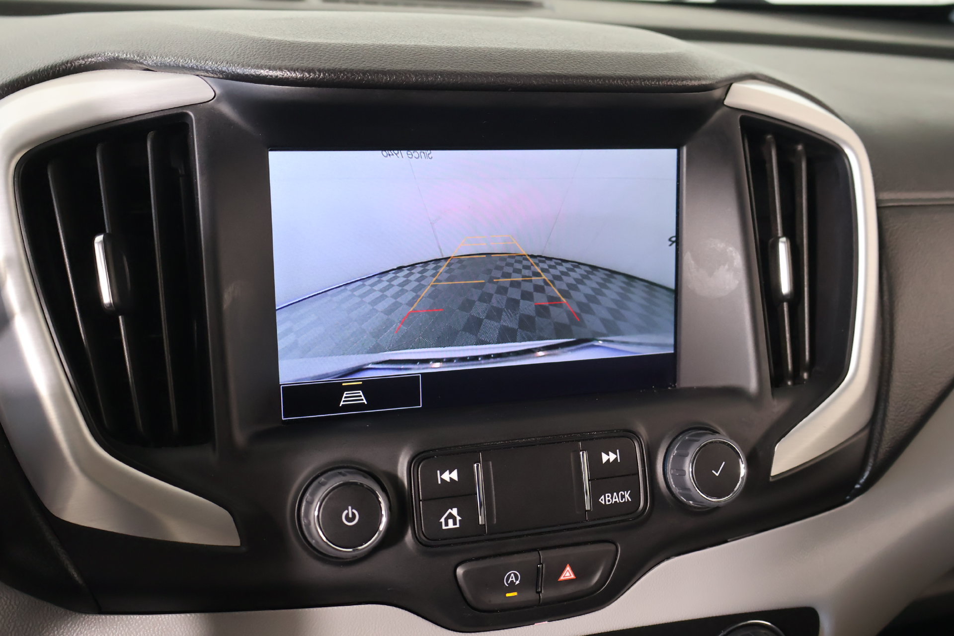 Used 2024 GMC Terrain SLT FWD image 6