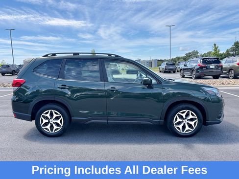 Used 2023 Subaru Forester Premium AWD/4WD image 6