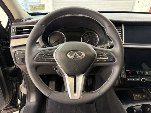 Used 2023 INFINITI QX50 Sensory FWD image 17