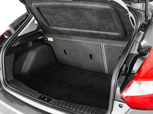 Used 2012 Ford Focus SE image 48