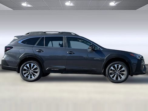 Used 2024 Subaru Outback Limited AWD/4WD image 7