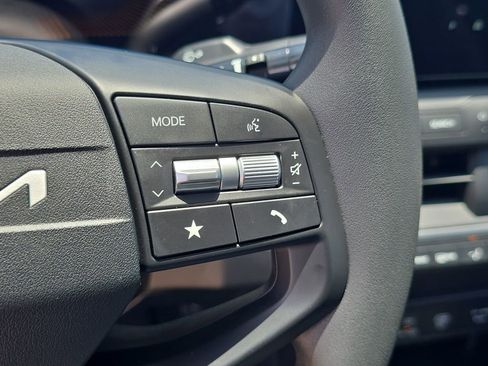 New 2026 Kia K4 FWD image 31
