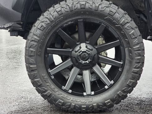 Used 2023 Toyota Tacoma TRD Off-Road w/ Technology Package image 11